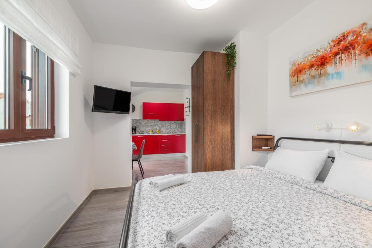 New 2020! Apartments Sanja Porec Esterno foto