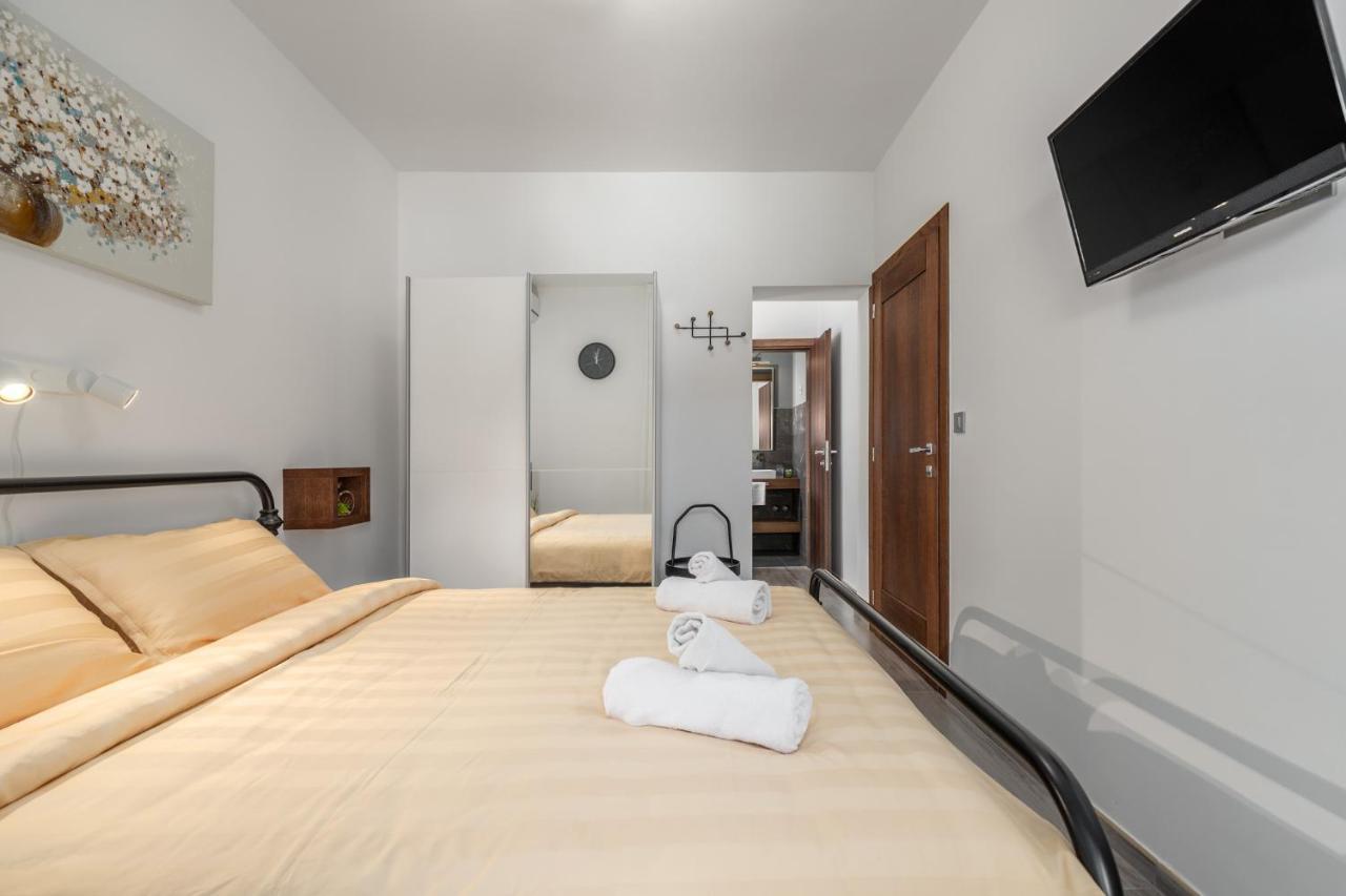 New 2020! Apartments Sanja Porec Esterno foto