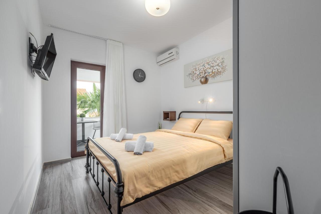 New 2020! Apartments Sanja Porec Esterno foto